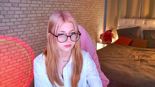 Snapshot of alicedews chatting on February 2026 01:49:01 PM alicedews online show from February 2026 01:49:01 PM