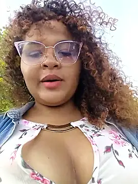 Snapshot of AdinaSkaly chatting on February 2026 09:48:02 PM AdinaSkaly online show from February 2026 09:48:02 PM