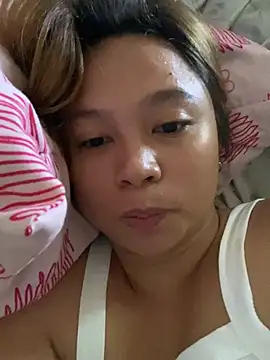 Snapshot of Wild_flower19 chatting on March 2026 04:40:01 AM Wild flower19 online show from March 2026 04:40:01 AM