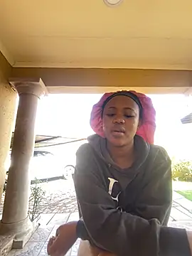 Snapshot of BankssWithTheBenz chatting on February 2026 06:37:01 AM BankssWithTheBenz online show from February 2026 06:37:01 AM