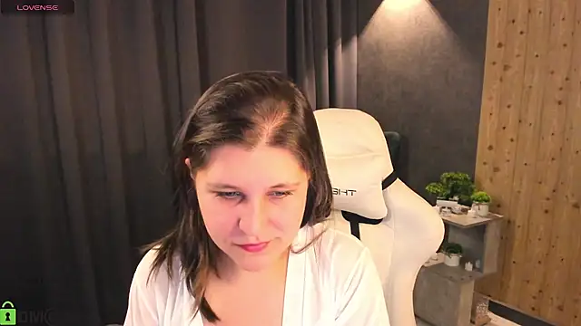 helenahoff online show from March 2026 03:56:02 AM