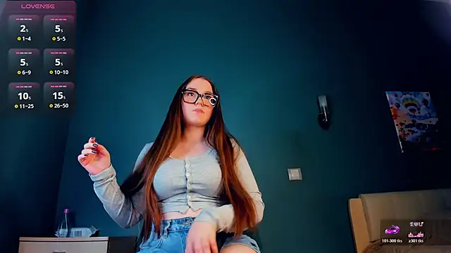 Snapshot of CrissyKales chatting on February 2026 05:07:02 PM CrissyKales online show from February 2026 05:07:02 PM