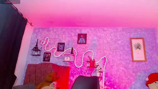 Everlin  Hot  online show from March 2026 10:44:01 AM