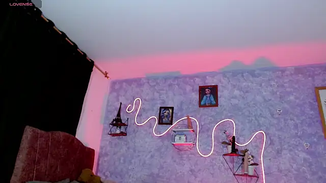 Everlin  Hot  online show from March 2026 02:06:02 AM