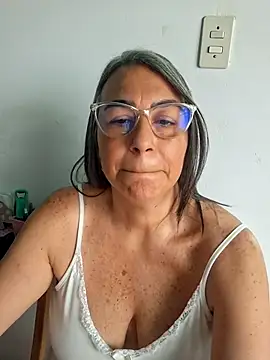Snapshot of katy_randy1 chatting on May 2026 06:27:01 PM katy randy1 online show from May 2026 06:27:01 PM