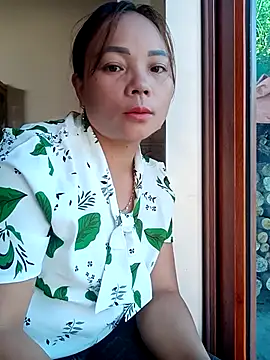 Snapshot of neyney110 chatting on May 2026 11:44:02 PM neyney110 online show from May 2026 11:44:02 PM