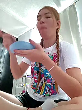 maddie-sar online show from April 2026 02:17:02 PM