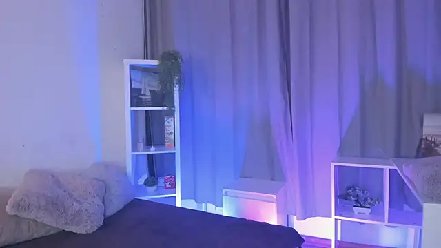 MalvinaTrafford online show from May 2026 02:22:02 PM