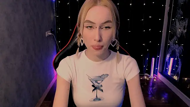 Snapshot of crybambi chatting on February 2026 07:02:02 AM crybambi online show from February 2026 07:02:02 AM