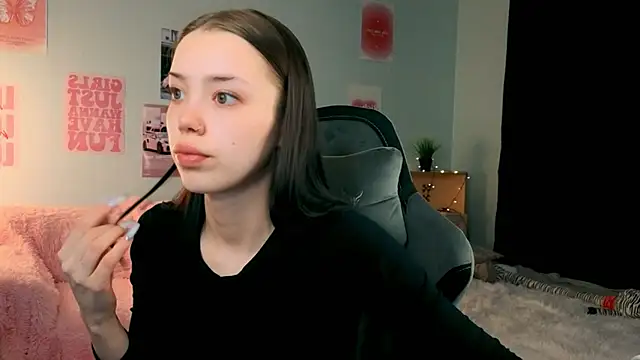 Vexnexe online show from February 2026 07:35:01 PM