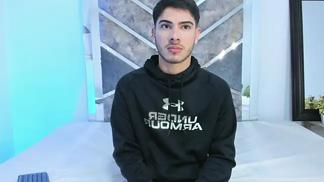 Snapshot of Apolo_Gray chatting on February 2026 04:32:01 AM Apolo Gray online show from February 2026 04:32:01 AM