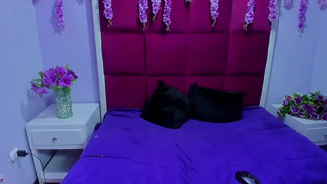 Aysha Love  online show from February 2026 02:43:01 AM