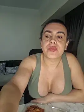 lawinsu8 online show from February 2026 07:19:02 PM