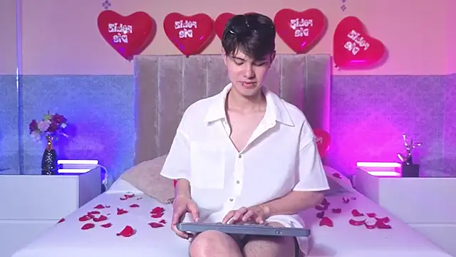 Derek Sinn online show from February 2026 09:11:02 PM