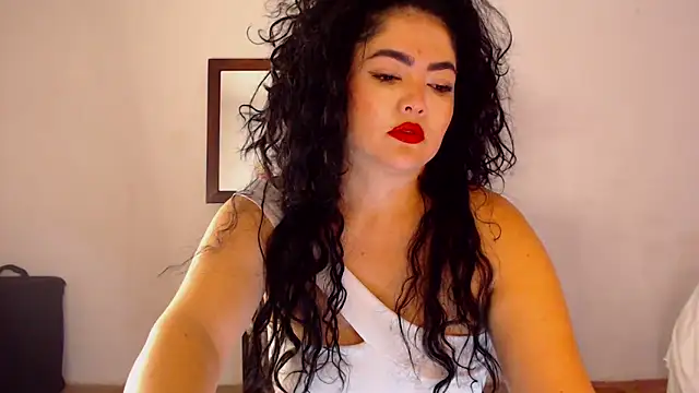 tammy crush online show from April 2026 08:53:02 PM