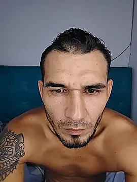 junior men22 online show from February 2026 12:01:02 PM