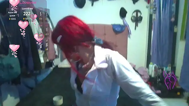 Snapshot of suky_pou chatting on March 2026 01:34:01 AM suky pou online show from March 2026 01:34:01 AM