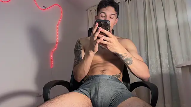 rafael stone11 online show from April 2026 01:43:01 AM