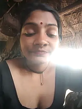 Hotty raghni online show from February 2026 04:18:02 AM