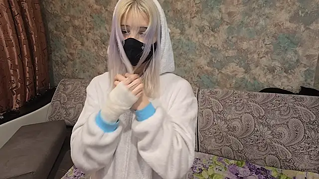 Snapshot of Yunakiss chatting on February 2026 07:43:02 PM Yunakiss online show from February 2026 07:43:02 PM