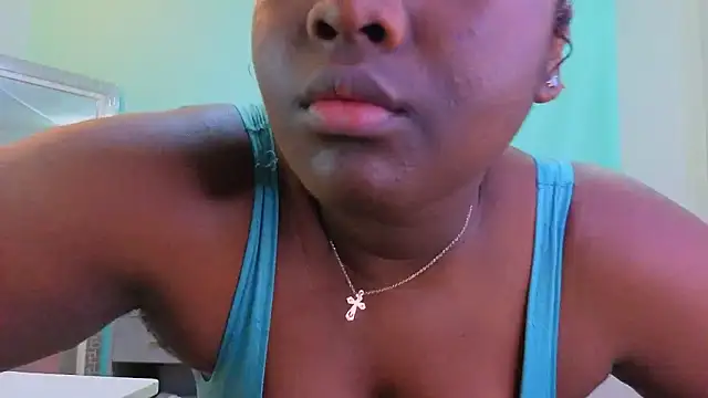 DanielaGil7 online show from March 2026 12:33:02 PM