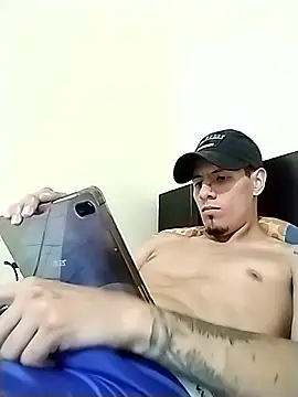 Snapshot of lok2321 chatting on June 2026 12:30:01 AM lok2321 online show from June 2026 12:30:01 AM