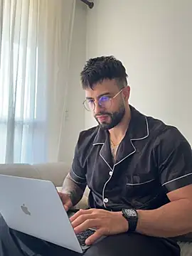 Snapshot of Jeremy_Harden chatting on March 2026 03:47:01 PM Jeremy Harden online show from March 2026 03:47:01 PM