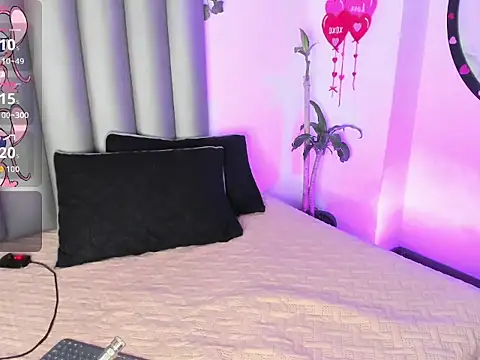 Miaa-Foxx online show from March 2026 08:24:02 PM