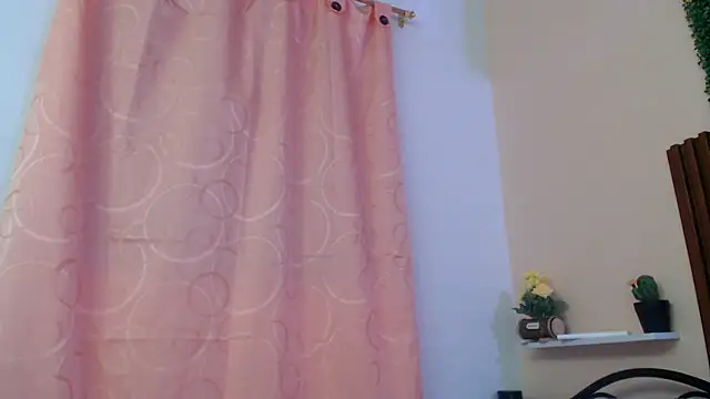 calimasalas2 online show from February 2026 11:23:02 PM