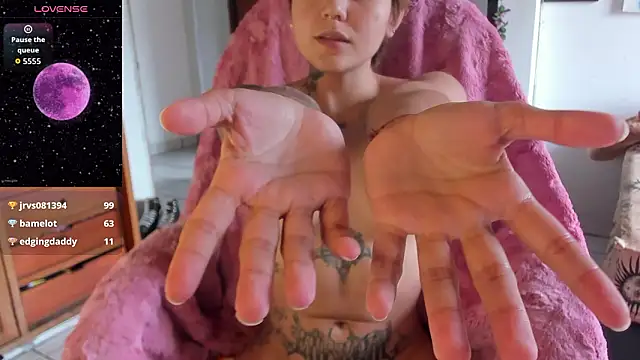 sunflowerr  online show from March 2026 07:32:01 PM