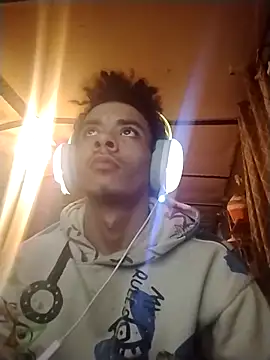 Snapshot of spooky425hd chatting on February 2026 11:06:01 PM spooky425hd online show from February 2026 11:06:01 PM