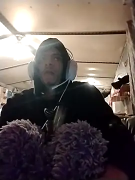 spooky425hd online show from March 2026 12:58:02 AM