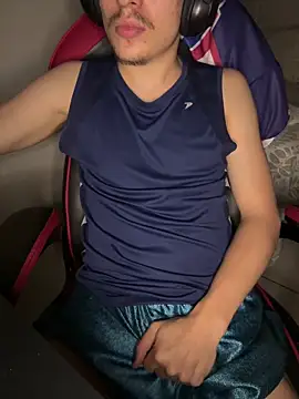 hungtwinkBR online show from April 2026 01:30:02 AM