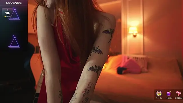 foxy red  online show from February 2026 09:33:01 PM