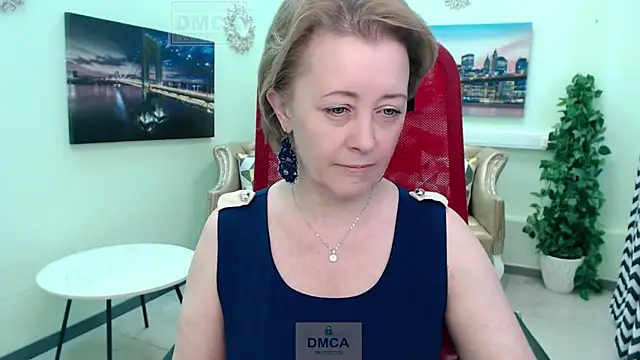 MONA W online show from April 2026 12:03:02 PM