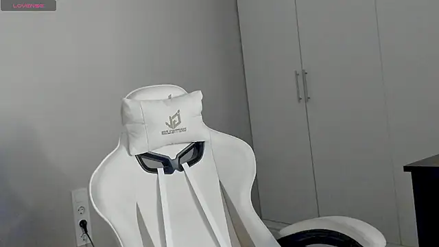 Leah Castro online show from February 2026 02:49:02 AM