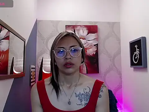 Liaaa Seraaph online show from February 2026 01:38:02 PM