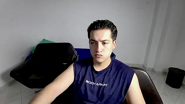 Snapshot of RoseSinsDonViktor chatting on February 2026 10:10:01 AM RoseSinsDonViktor online show from February 2026 10:10:01 AM