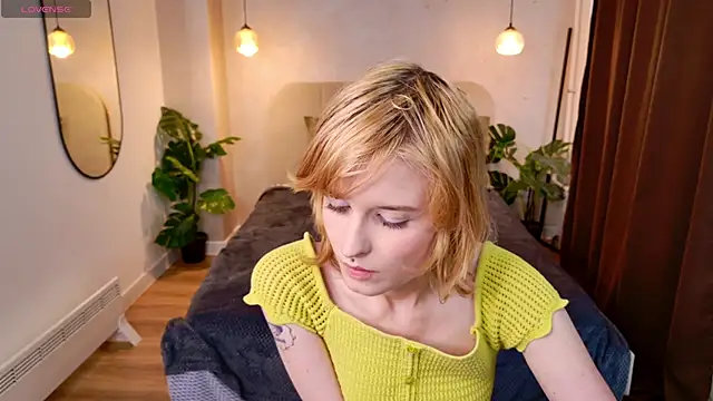 Snapshot of Akimo_ chatting on February 2026 01:42:01 PM Akimo online show from February 2026 01:42:01 PM