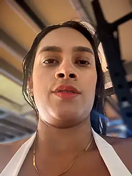 LunaHeat online show from February 2026 03:01:01 PM