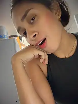 LunaHeat online show from March 2026 05:41:01 PM