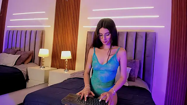 LilyHartt online show from April 2026 03:08:01 PM