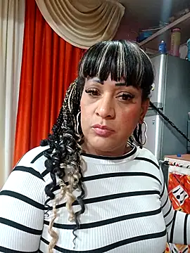 Snapshot of SabrinaColin chatting on February 2026 03:11:02 AM SabrinaColin online show from February 2026 03:11:02 AM