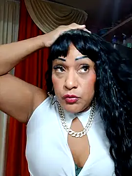 Snapshot of SabrinaColin chatting on February 2026 11:08:02 PM SabrinaColin online show from February 2026 11:08:02 PM