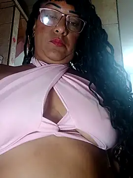 Snapshot of SabrinaColin chatting on March 2026 12:13:02 AM SabrinaColin online show from March 2026 12:13:02 AM