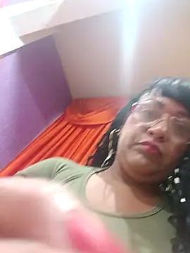 Snapshot of SabrinaColin chatting on March 2026 01:40:02 PM SabrinaColin online show from March 2026 01:40:02 PM