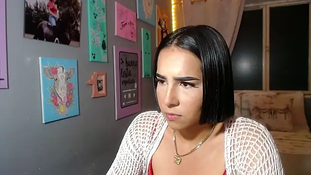 Snapshot of Evelyn_lovers_ chatting on February 2026 11:57:02 PM Evelyn lovers online show from February 2026 11:57:02 PM