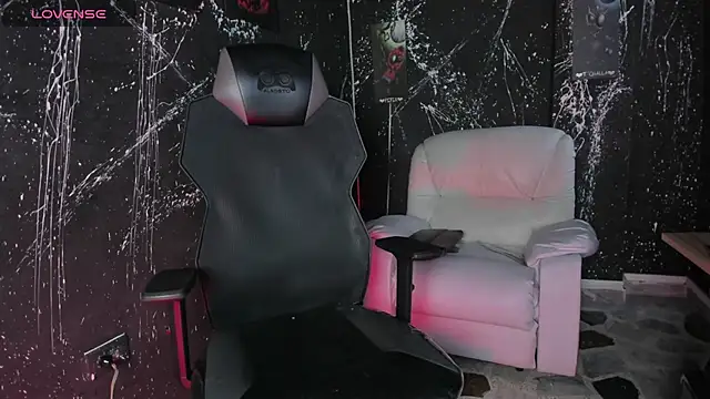 SalvatoreBenford online show from February 2026 08:07:01 PM