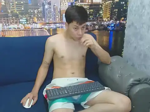 santiago xxxcol online show from February 2026 11:32:02 PM