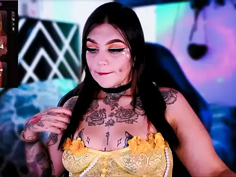 Zoeee 001 online show from February 2026 07:39:02 PM